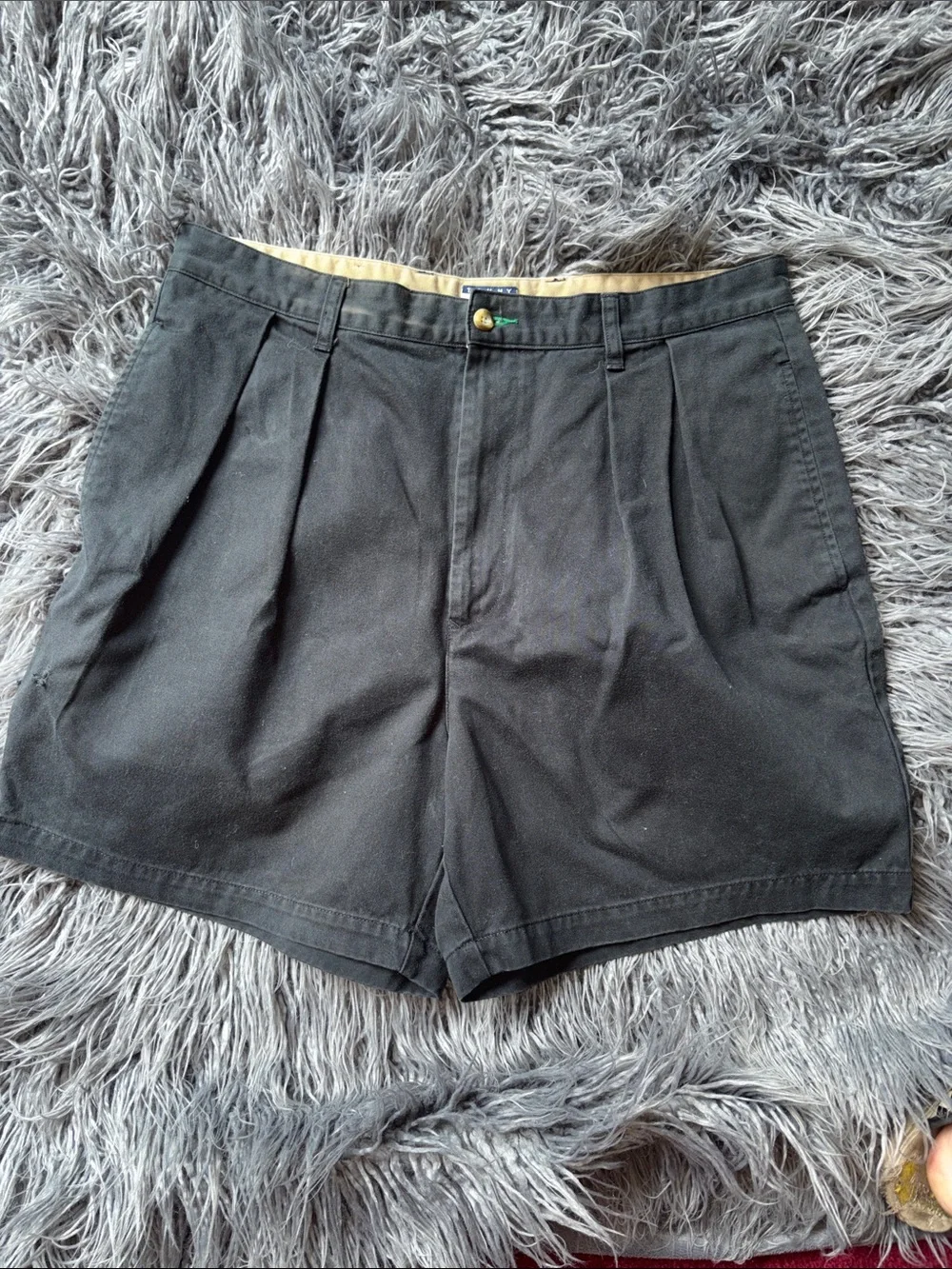 Tommy Hilfiger Black Flat-Front Pleated Shorts 36
